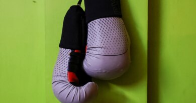 World Boxing allows Russian, Belarusian boxers to compete as neutrals
