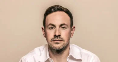 8 things to know about Ryan Cohen, the 'meme king' GameStop CEO leading a bid for eBay
