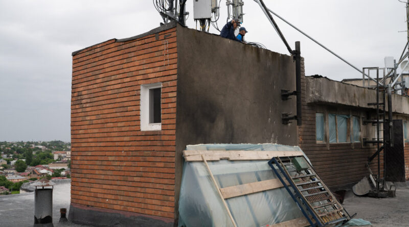 A Big Bang, a Fire and Panic as War Enters Romanian Homes