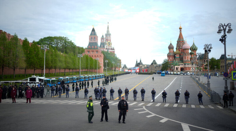 A Less Muscular Victory Day Parade Shows Putin’s Growing Vulnerability