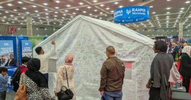 After San Diego shooting, Muslim Americans aim to turn grief into action People sign tent