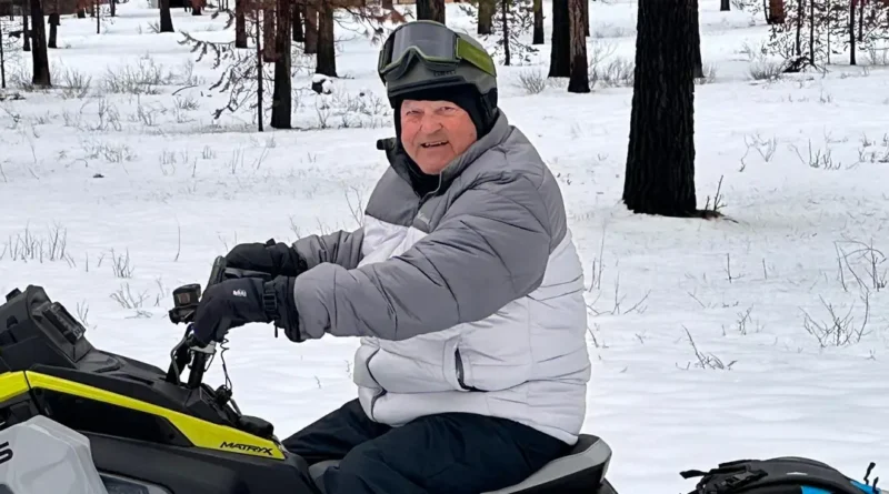 An 80-year-old retired engineer, who flies planes and races boats, shares his 3 longevity habits