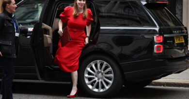 Angela Rayner, Former U.K. Deputy Prime Minister, Cleared of Wrongdoing Over Taxes