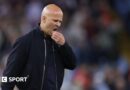 Referee Don Robertson awards a free-kick during the Scottish Premiership match between Hibernian and Heart of Midlothian