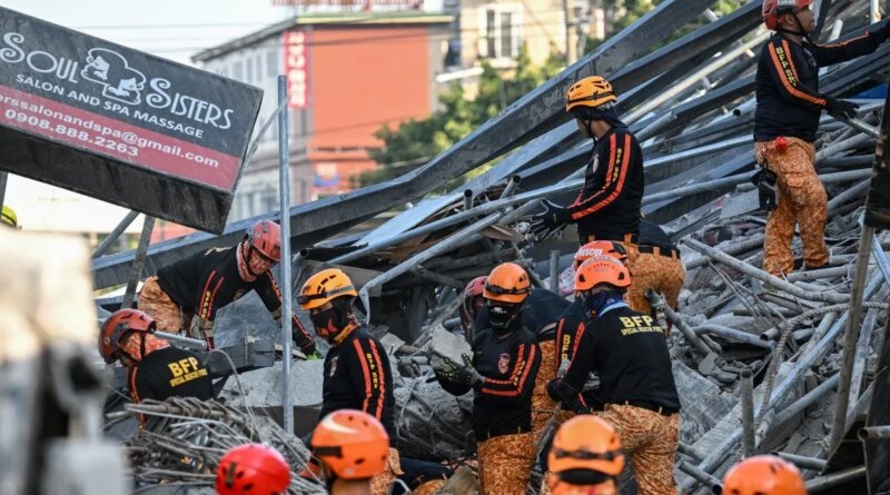 Building collapse in Philippines leaves 3 dead, 17 missing