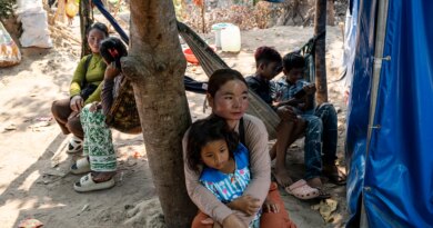 Cambodians struggle with displaced lives amid tense ceasefire with Thailand