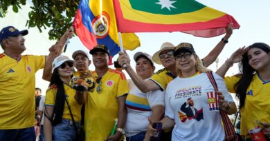 Cepeda, de la Espriella advance in Colombia’s presidential election