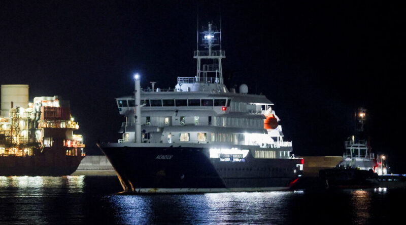 Cruise Ship Linked to Hantavirus Outbreak Arrives in Spain’s Canary Islands for Disembarking