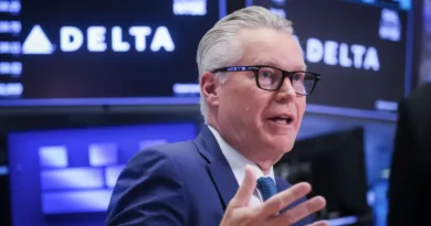 Delta CEO stands by his decision to choose Amazon over Elon Musk's Starlink for one main reason