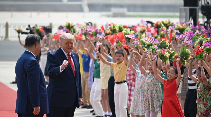 Despite Tensions, China Greets Trump With Pomp and Pageantry