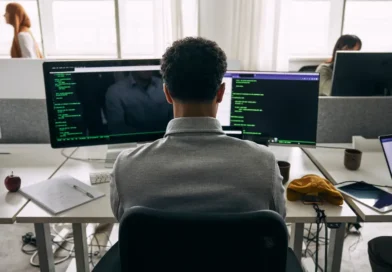 Ex-Snowflake CRO says top engineers don't want this booming AI job