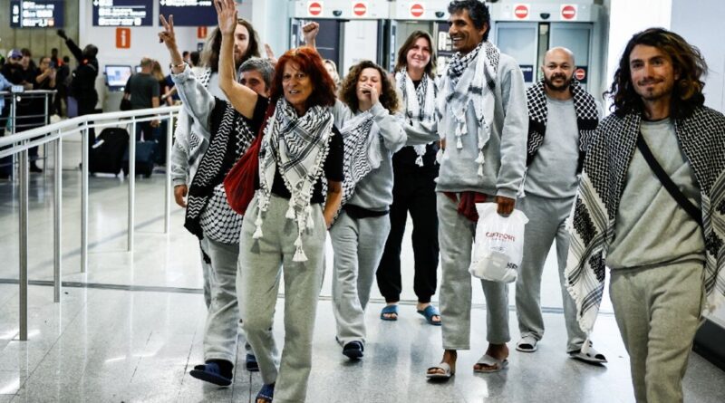 French Gaza activists arrive home after Israel expulsion