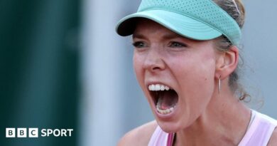 Katie Boulter celebrates winning a point