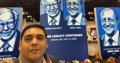 I flew to Berkshire Hathaway's first big bash without Warren Buffett hosting and found an uncertain future.