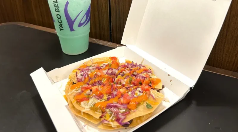 I tried Taco Bell's new Mexican Pizza. It's even better than the original.