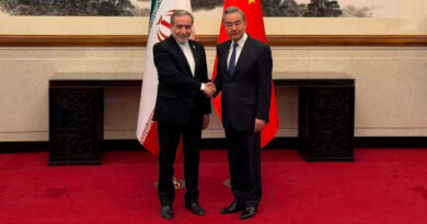 In Talks With Iran, China Calls for Opening of Strait of Hormuz

