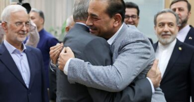 Iran and US say could be close to talks breakthrough