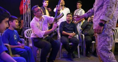 Iran civilians learn assault rifle basics to fend off US