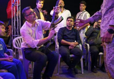 Iran civilians learn assault rifle basics to fend off US