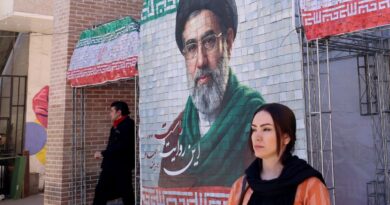 Iran's Guards threaten US Mideast sites as Trump awaits Tehran response