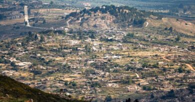 Israeli forces push further into Lebanon as delegations meet in US