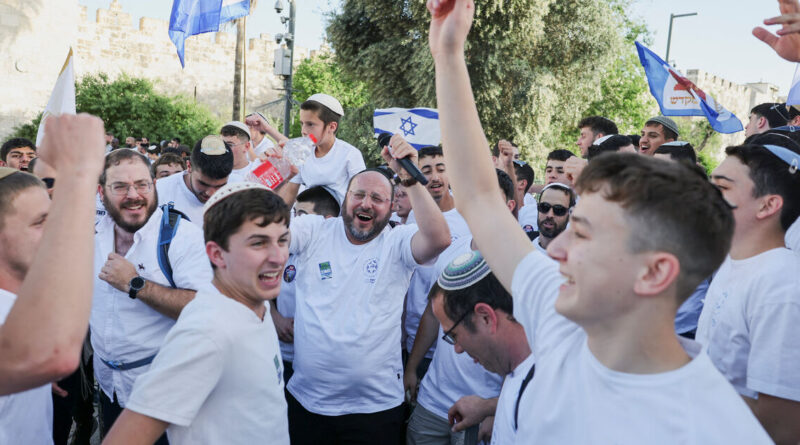 Israeli nationalists hold parade marking their capture of East Jerusalem