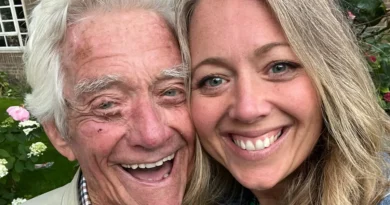 I'm 51 and child-free, and the sole caretaker for my 92-year-old dad. It's taken a toll on my social life.