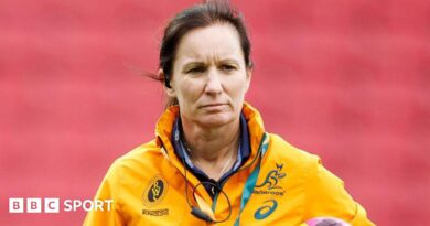 Jo Yapp watches on while coaching Australia in a training session ahead of the 2025 Women's World Cup