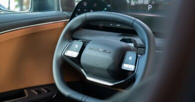 Lucid steering wheel