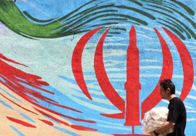 Oil back at $100 as US strikes douse Iran war hopes