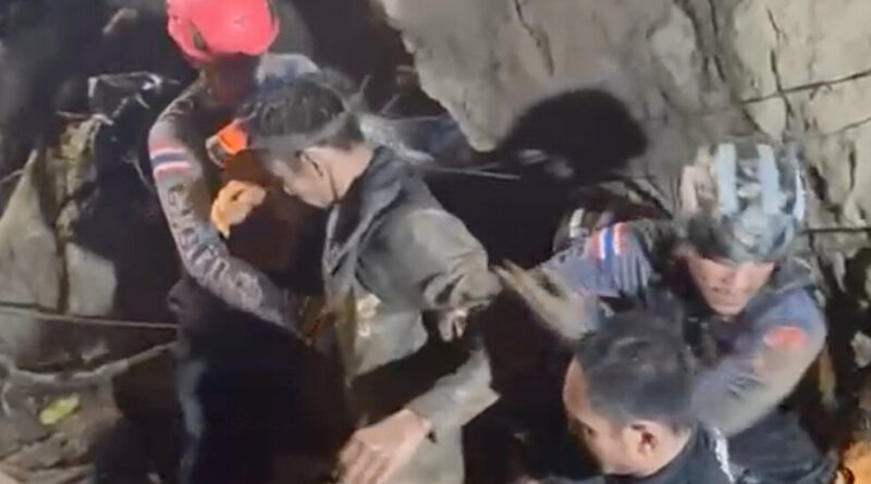 One of Five Gold Miners Is Rescued From Laos Cave After More Than a Week