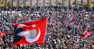 Ousted Turkish opposition leader Ozel draws thousands in Ankara protest