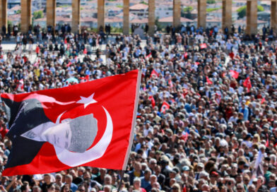 Ousted Turkish opposition leader Ozel draws thousands in Ankara protest