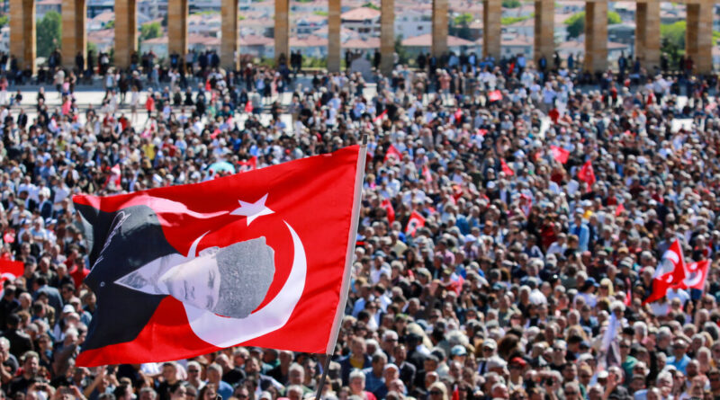 Ousted Turkish opposition leader Ozel draws thousands in Ankara protest