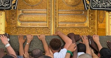 Pilgrims from the West flock to hajj despite Mideast war
