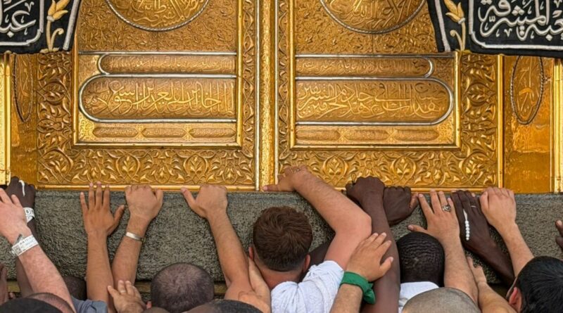 Pilgrims from the West flock to hajj despite Mideast war