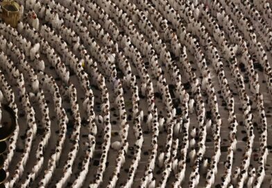 Saudi Arabia turns to drones to shield pilgrims from extreme heat