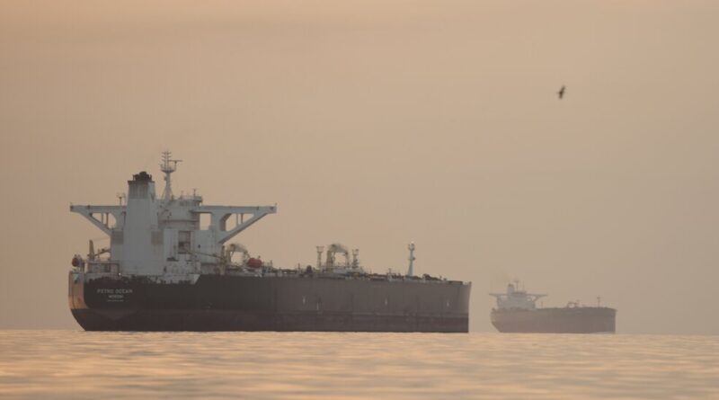 Strait of Hormuz Remains Effectively Blocked After Naval Skirmishes