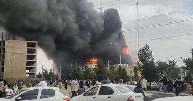 Ten hurt in fire at shopping centre west of Tehran, Iranian media says