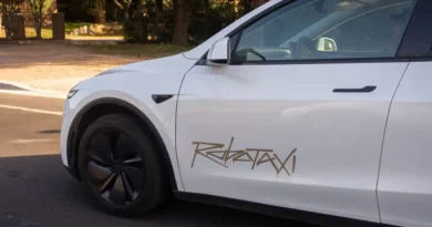Tesla's robotaxi fleet in Texas is still playing catch-up to Waymo