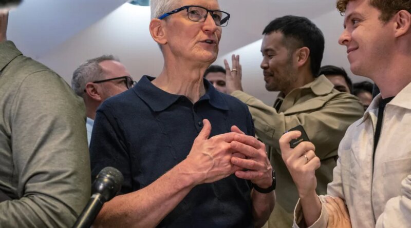 Tim Cook's advice to Apple's next CEO: The most important decision he'll make is 'where he spends his time' | Fortune