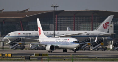 Trump Announces Boeing Jet Order From China. Beijing Stays Silent.