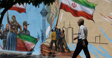 Trump says Iran ceasefire on 'life support' after rejecting Tehran's response