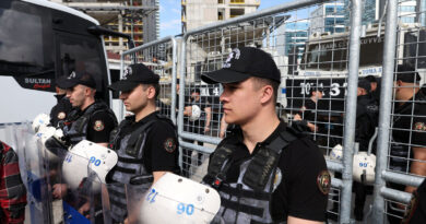 Turkey orders police to evict ousted opposition leadership from headquarters