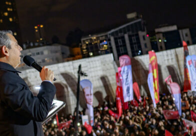 Turkish court ousts CHP leadership amid opposition crackdown