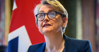 UK foreign minister due to visit China and India to discuss global issues