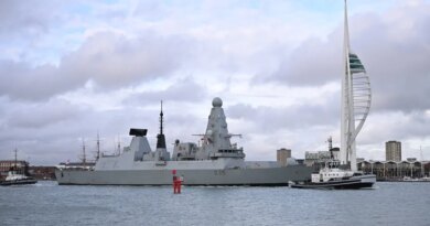 UK moves warship to Middle East for potential Hormuz mission | Fortune