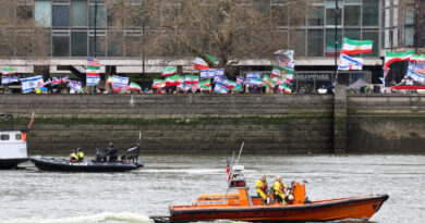 UK police plan 'unprecedented' operation to prevent trouble at weekend protests