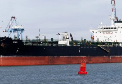 U.S. allows Russia oil sales waiver to expire despite tight market | Fortune U.S. allows Russia oil sales waiver to expire despite tight market | Fortune