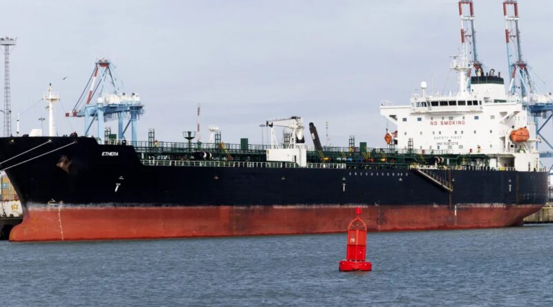 U.S. allows Russia oil sales waiver to expire despite tight market | Fortune